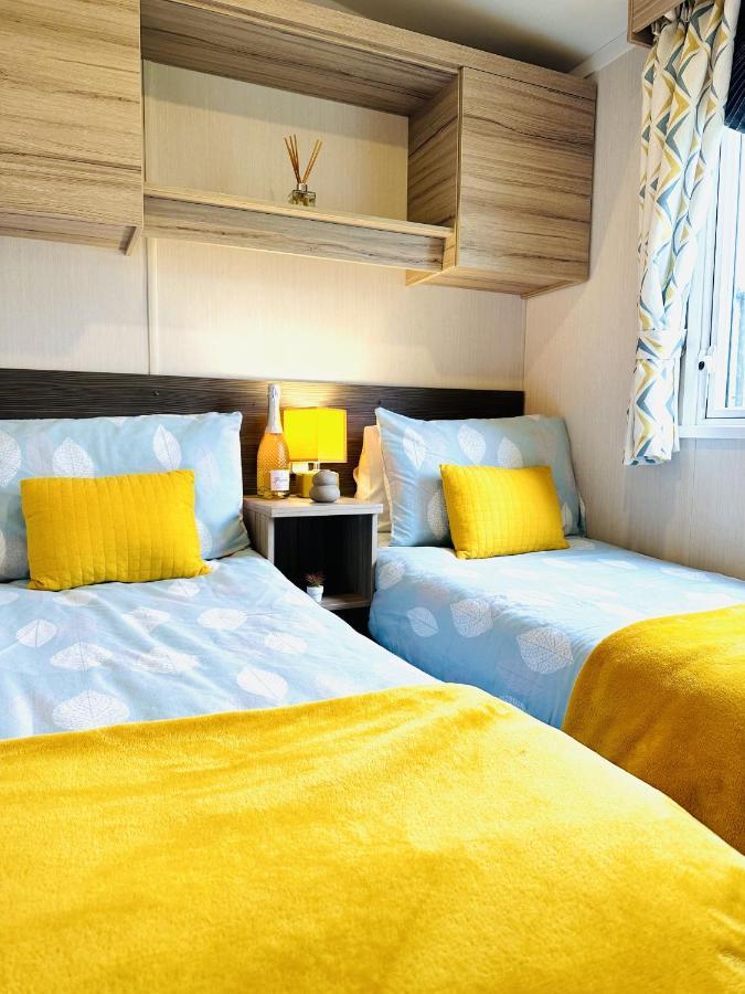Adelfas Villa Scarborough Eksteriør bilde